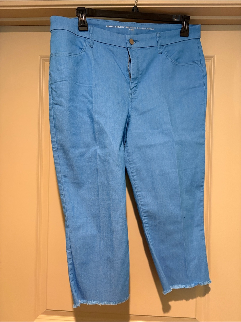 Chico's Light Blue Capris